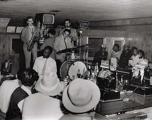Band playing at bar on Liberty Avenue