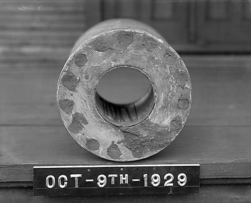 Steel Cylinder with Plaque