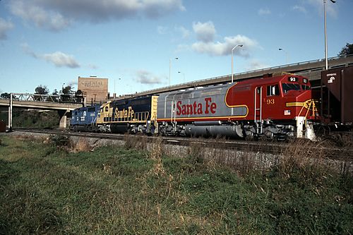 ConRail Locomotive Pulling 2 Santa Fe Locomotives