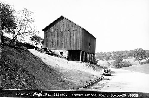 Scharf barn on Brandt School Road