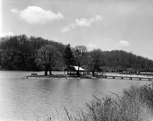 Marshall Lake Island and Shelter