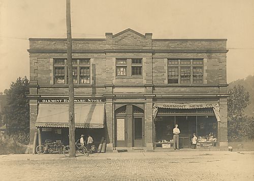 Oakmont Hardware and Oakmont News