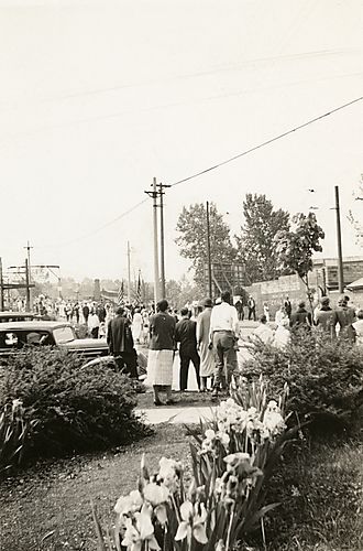 1935 Parade in Full Swing