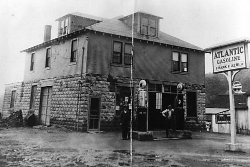 Frank F. Aebi Jr's Atlantic Gasoline Station
