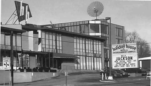 Monroeville’s Holiday House