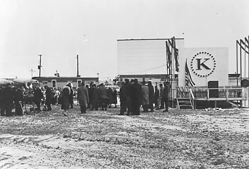 The Miracle Mile Shopping Center