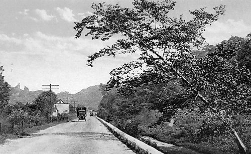 Wall Avenue/Pitcairn Road