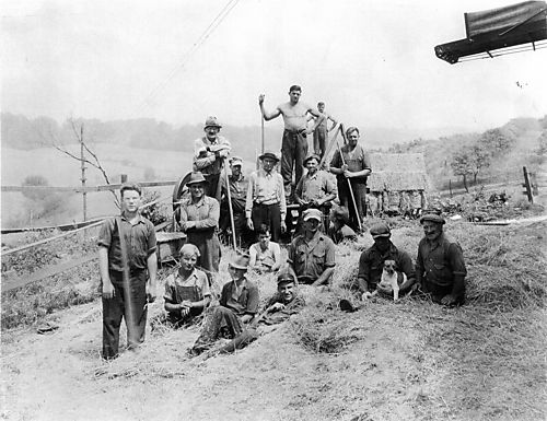 Threshing Crew