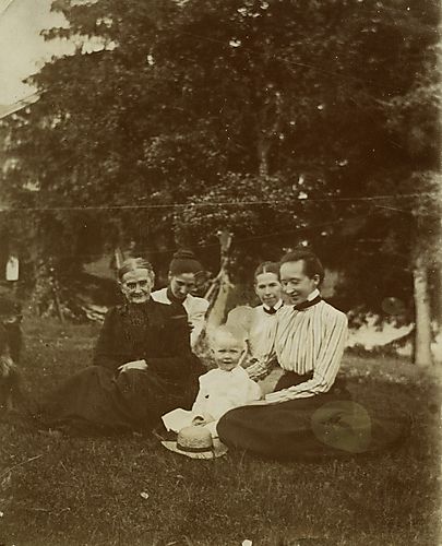Gilfillan family members