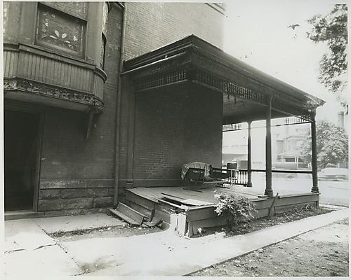 5704 Baum Blvd., side view