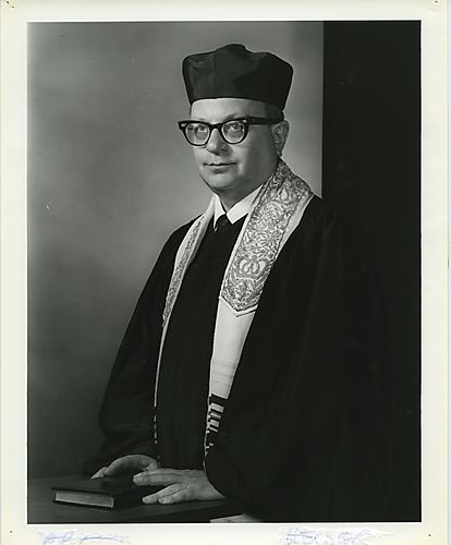 Cantor Mordecai Heiser