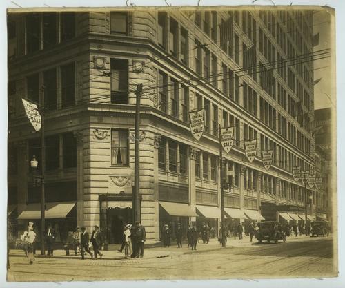 Kaufmann &amp; Baer Co. Store