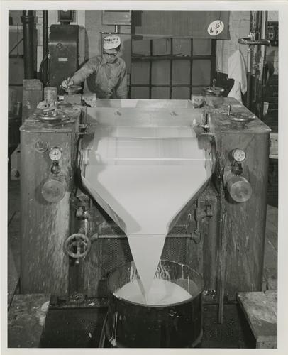 Thresher Varnish Company Plant interior