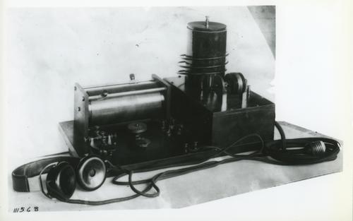 AC radio transmitter