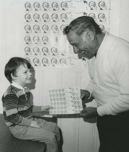 Joe Lonnett and child