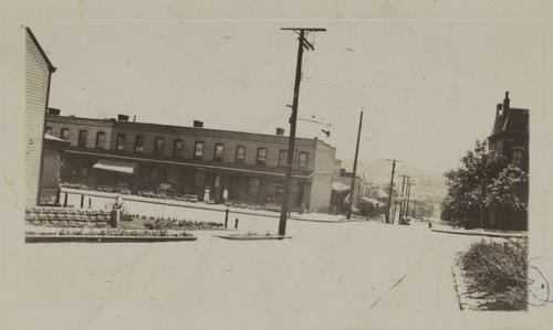 Bedford Avenue and Francis Street
