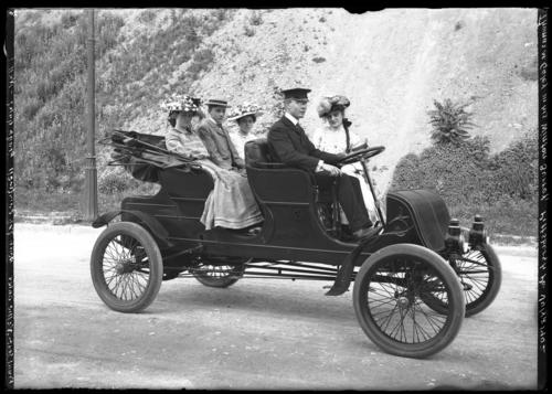 Galey Family Members in Thomas Galey's Winton Surrey (2)