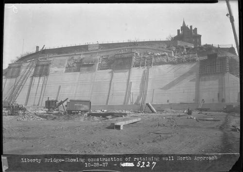 Liberty Bridge - Showing Construction of Retaining Wall North Approach (2)