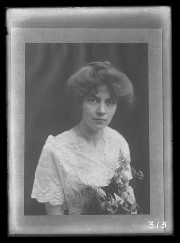 Belva Lockwood Poole France Portrait (3)