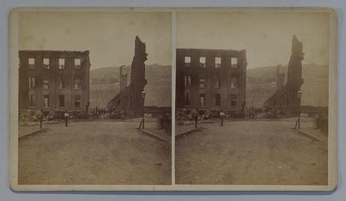 Looking up 26th st., showing Gate where the Gatling Guns were placed.