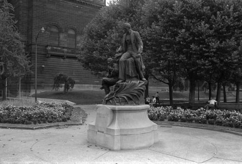 Stephen Foster Sculpture
