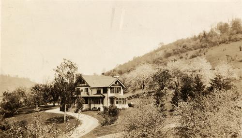 901 Highland Avenue