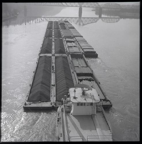 Boats and Barges on the Ohio River