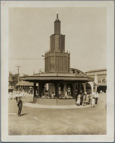 Refreshment stand (2)