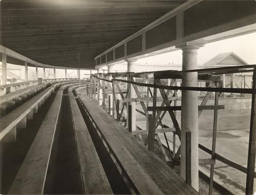 Swimming pool grandstands