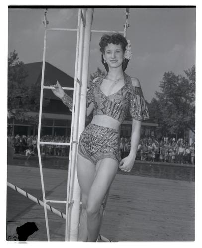 Acrobatic performer on Lagoon stage