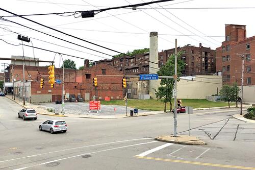 Corner of Forward and Murray Avenues