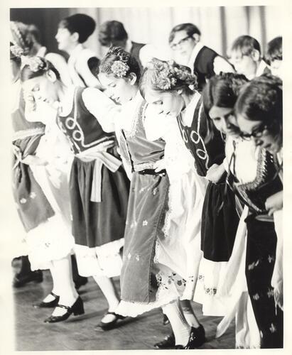 Serbian dance