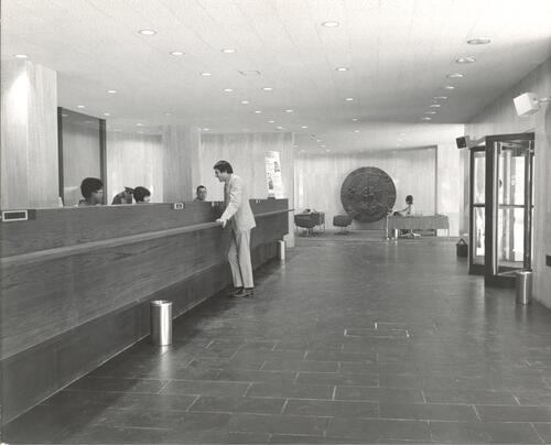 Stanwix Branch Teller Line