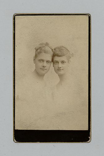 Mary Carson Darlington and friend