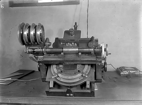 Burns' comparator
