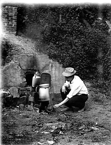 H. J. Heckel at the Maryville picnic