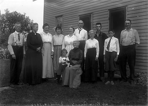 Group at Aunt Mary Reed's