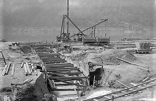 Progress, Looking South