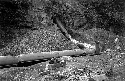 Curve in the Pipe