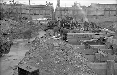 Pouring Concrete in South Cofferdam