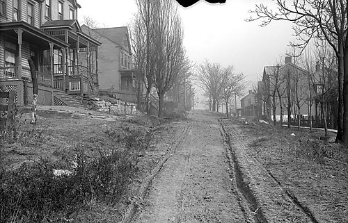 Hallock Street