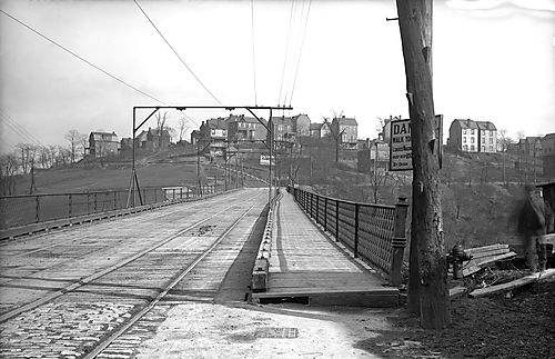 Greenfield Avenue Bridge