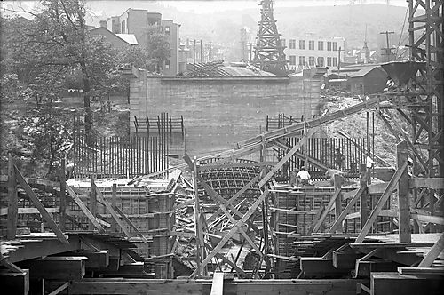 Atherton Avenue Bridge