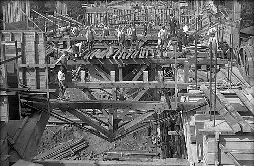 Atherton Avenue Bridge