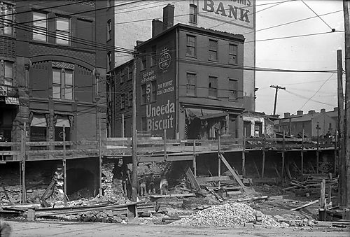 Sixth Avenue Hump Cut