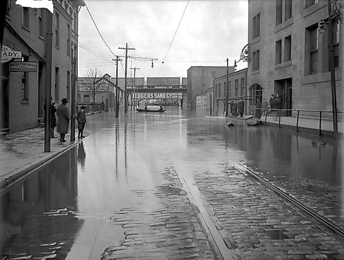 Canoeing Down Stanwix Street