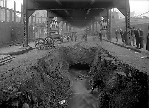 Gaping at 33rd Street Sewer Explosion