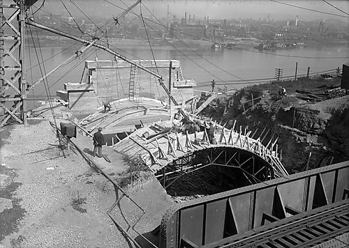 Corliss Street Tunnel and Ohio River View