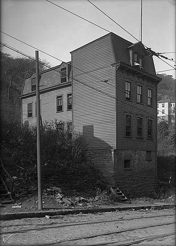 Brownsville Avenue