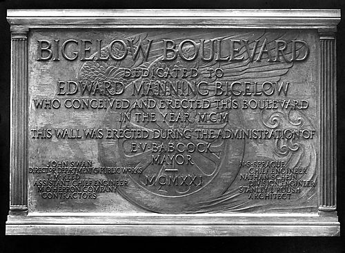 Bigelow Boulevard Tablet
